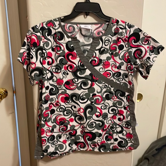 Scrub top - Picture 1 of 5